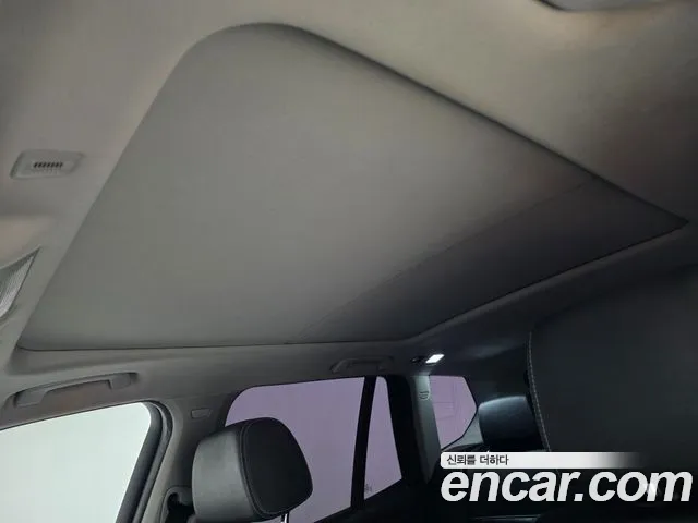 BMW X3 2012 thumb 8