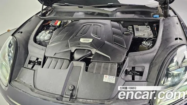 Porsche Cayenne 2019 thumb 6