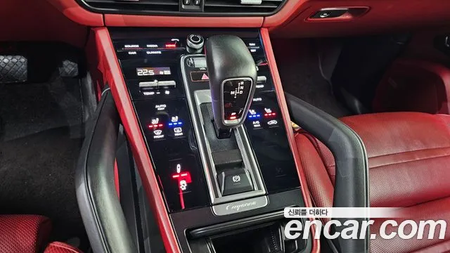 Porsche Cayenne 2019 thumb 9