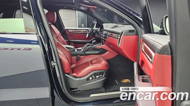 Porsche Cayenne 2019 thumb 11