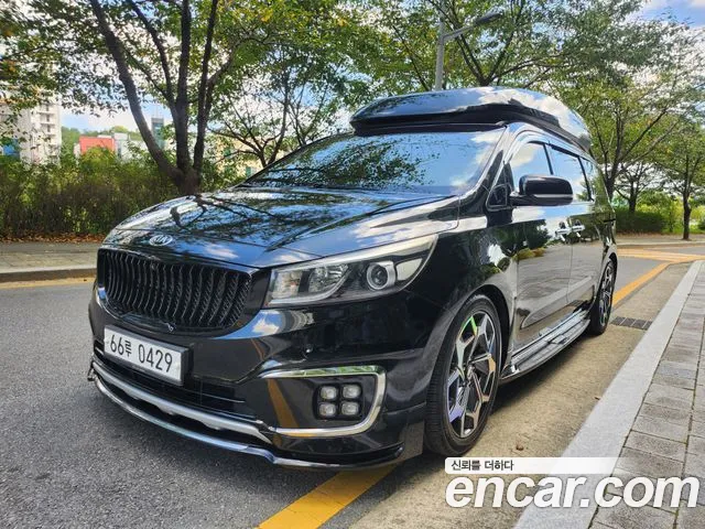 Kia Carnival 2015 thumb 11
