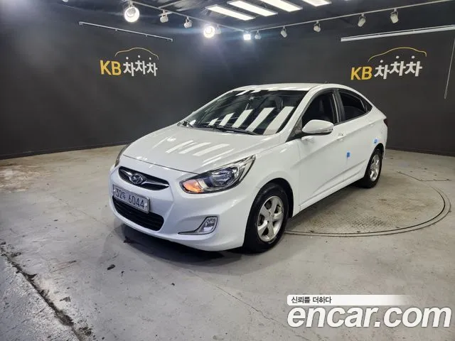 Hyundai Accent 2011 thumb 2