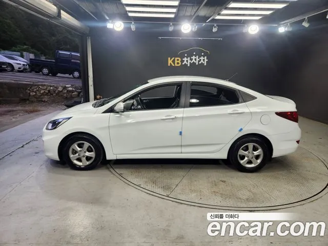 Hyundai Accent 2011 thumb 3