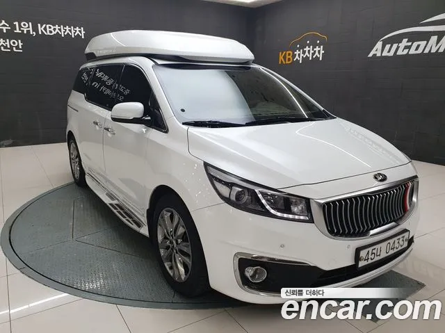 Kia Carnival 2015 thumb 3