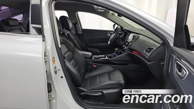 Renault-KoreaSamsung Megane 2016 thumb 11
