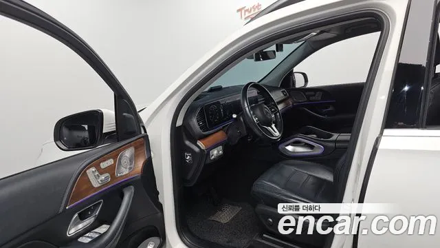 Mercedes-Benz GLE 2019 thumb 9