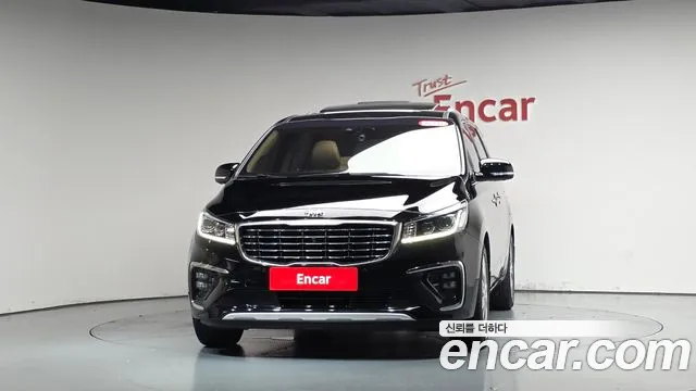 Kia Carnival 2019 thumb 2