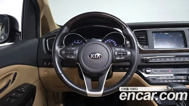Kia Carnival 2019 thumb 12