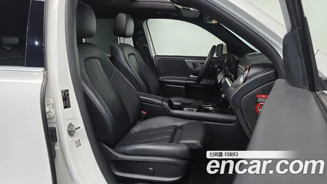 Mercedes-Benz GLB 2021 thumb 11