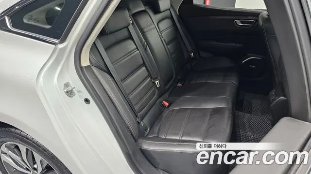 Renault-KoreaSamsung Megane 2016 thumb 11