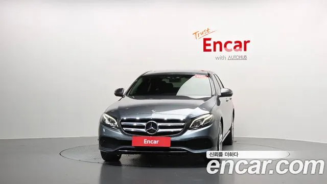 Mercedes-Benz E-Класс 2017 thumb 2