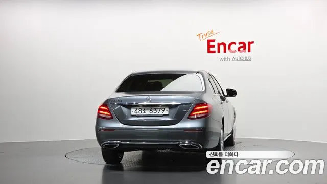 Mercedes-Benz E-Класс 2017 thumb 3