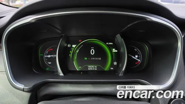 Renault-KoreaSamsung Megane 2017 thumb 8