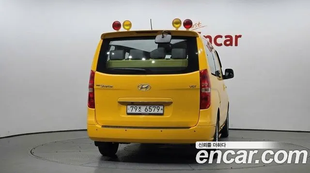 Hyundai Starex 2016 thumb 4