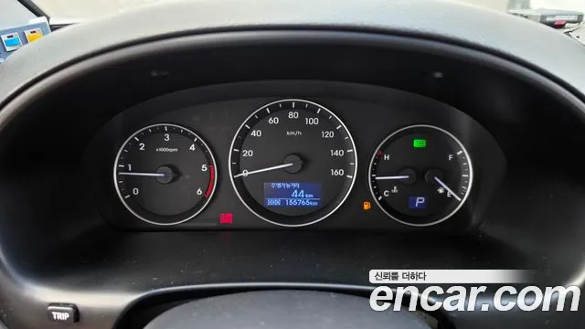 Hyundai Starex 2016 thumb 8