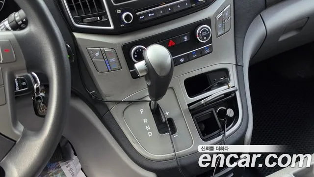 Hyundai Starex 2016 thumb 9