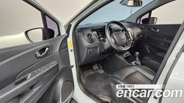 Renault-KoreaSamsung Captur 2017 thumb 10