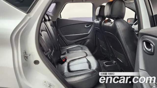 Renault-KoreaSamsung Captur 2017 thumb 11