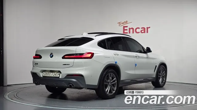 BMW X4 2020 thumb 2