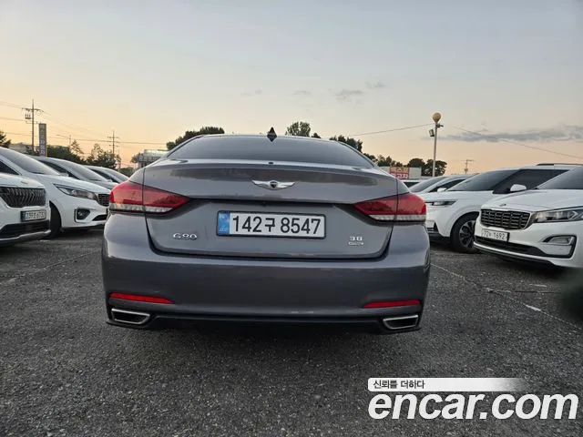 Hyundai Genesis 2014 thumb 6