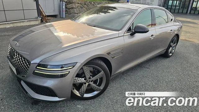 Genesis G80 2022 thumb 2