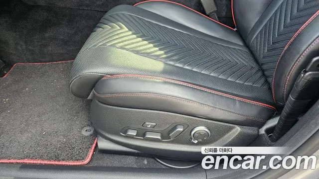 Genesis G80 2022 thumb 9
