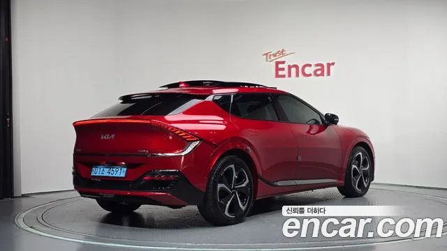 Kia EV6 2021 thumb 2