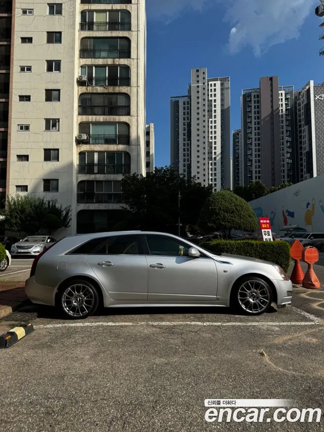 Cadillac CTS 2010 thumb 3