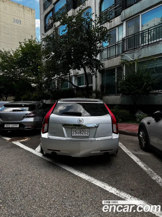 Cadillac CTS 2010 thumb 4