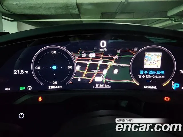 Porsche Taycan 2023 thumb 8