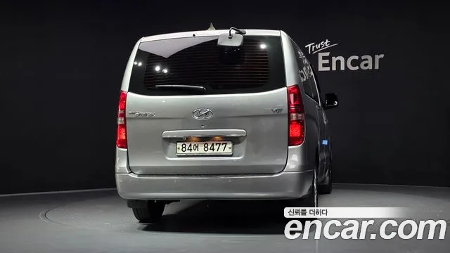 Hyundai Starex 2015 thumb 4