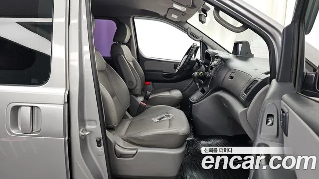 Hyundai Starex 2015 thumb 11