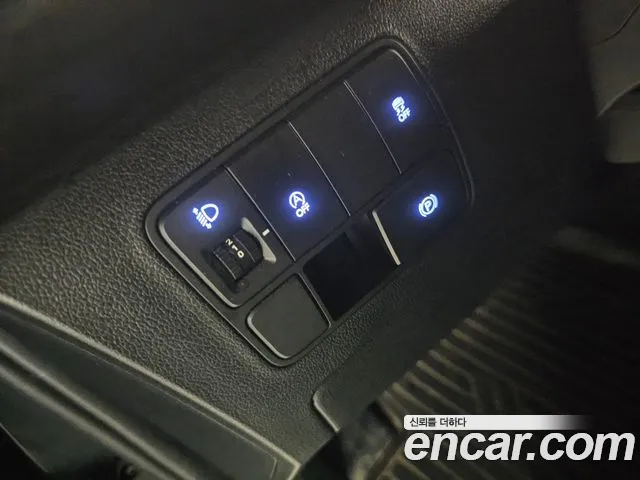 Hyundai Staria 2022 thumb 9