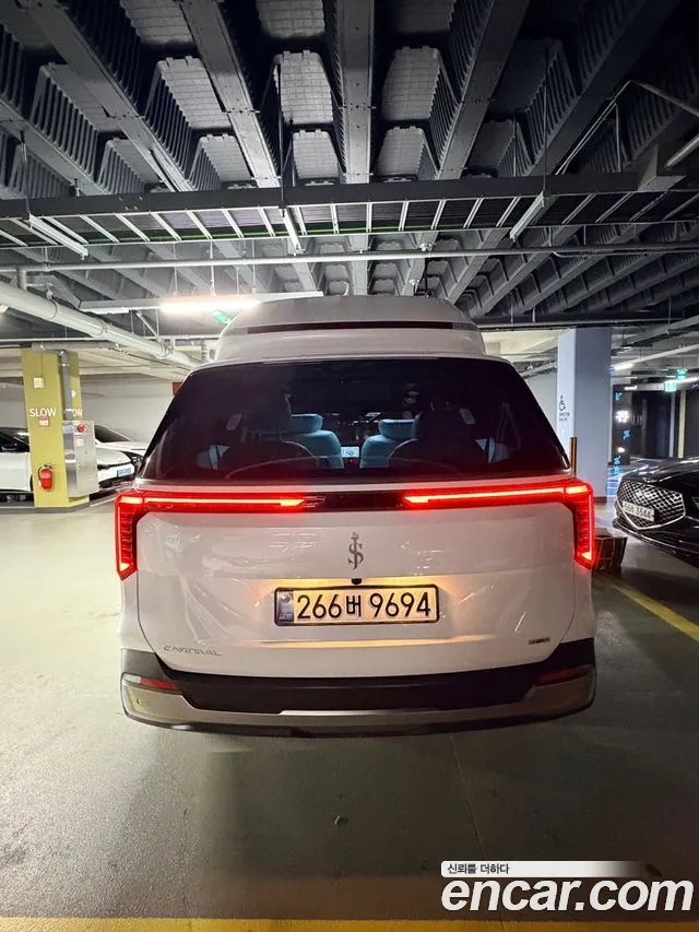 Kia Carnival 2025 thumb 4