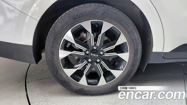 Kia Carnival 2022 thumb 5