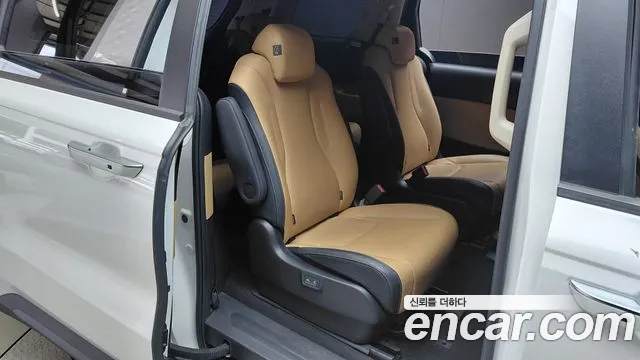 Kia Carnival 2022 thumb 10