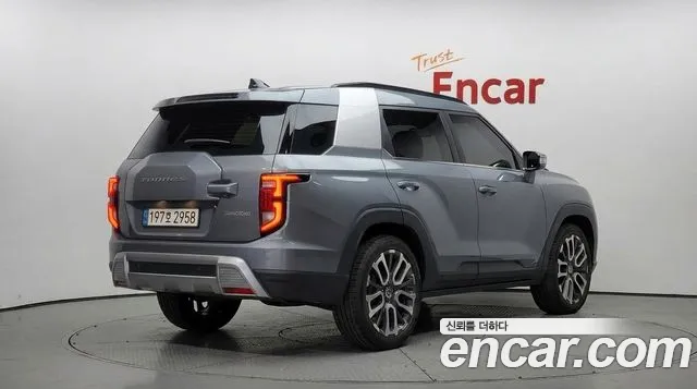 KG_Mobility_Ssangyong Torres 2022 thumb 2