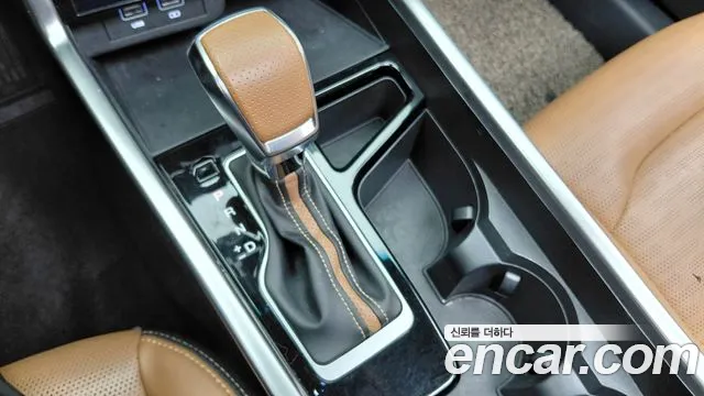 KG_Mobility_Ssangyong Torres 2022 thumb 9