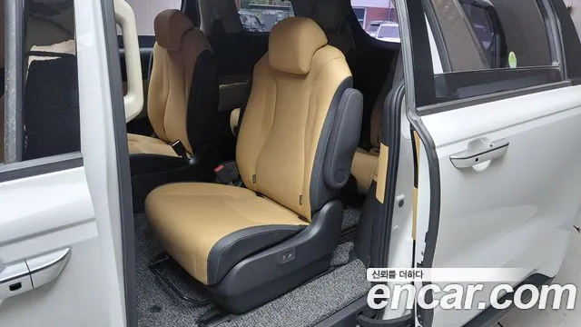 Kia Carnival 2022 thumb 10