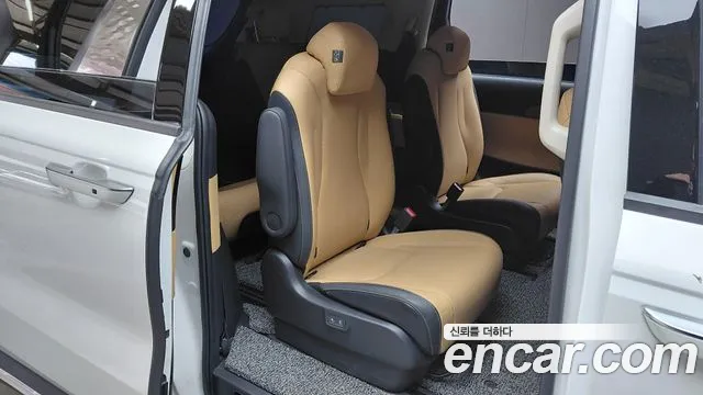 Kia Carnival 2022 thumb 11