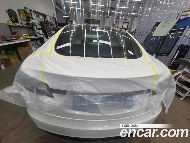 Tesla Model S 2026 thumb 6