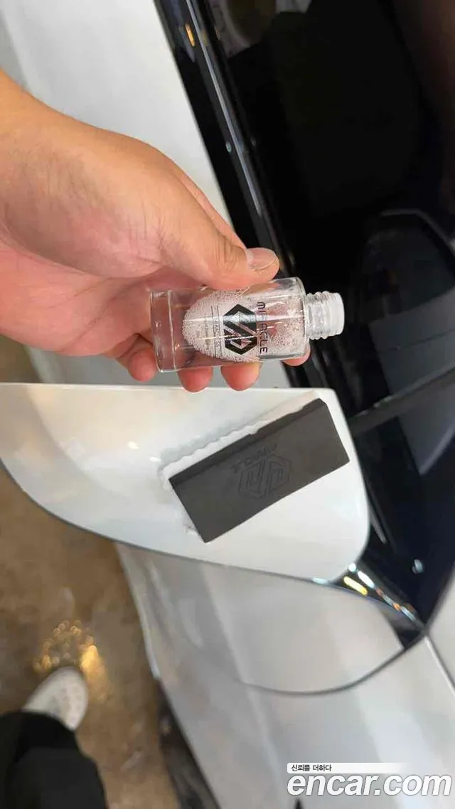 Tesla Model S 2026 thumb 7