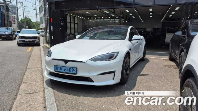Tesla Model S 2026 thumb 11