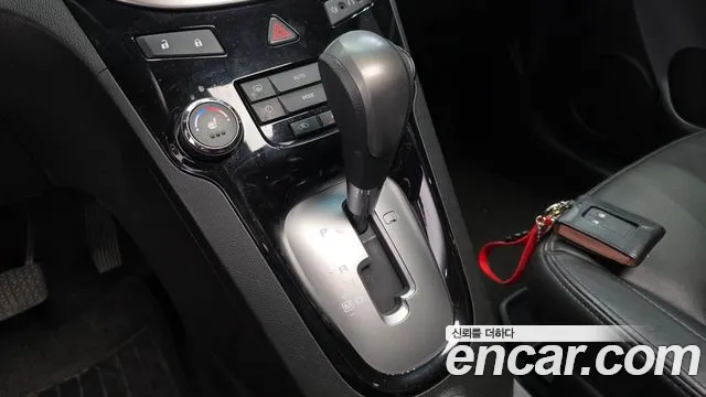 ChevroletGMDaewoo Orlando 2012 thumb 9