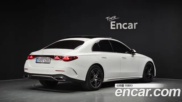 Mercedes-Benz E-Класс 2026 thumb 2