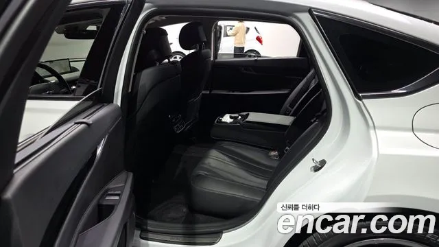 Genesis G80 2023 thumb 12