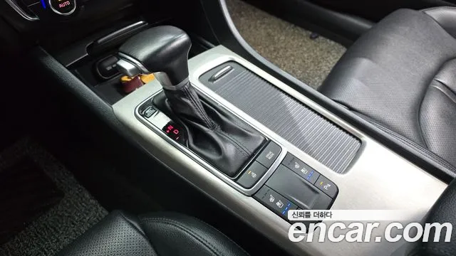 Kia K5 2017 thumb 9