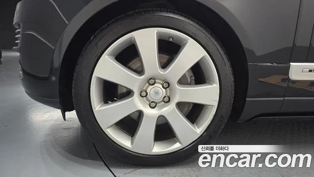Land Rover Range Rover 2015 thumb 5