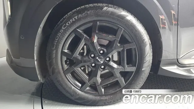 Kia Carnival 2024 thumb 5