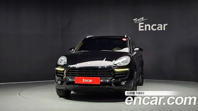 Porsche Macan 2014 thumb 3